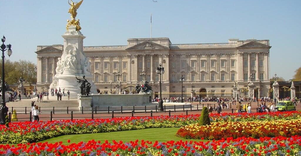 Pontos turísticos de Londres: o que visitar, passeios a dar? 3 Palacio de Buckingham 1024x530 1