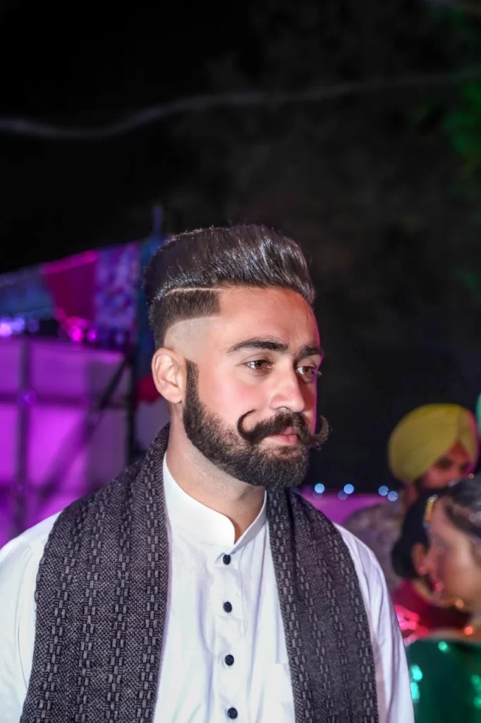 Estilos de Bigodes que Estão na Moda 1 mustache 5040611 1280