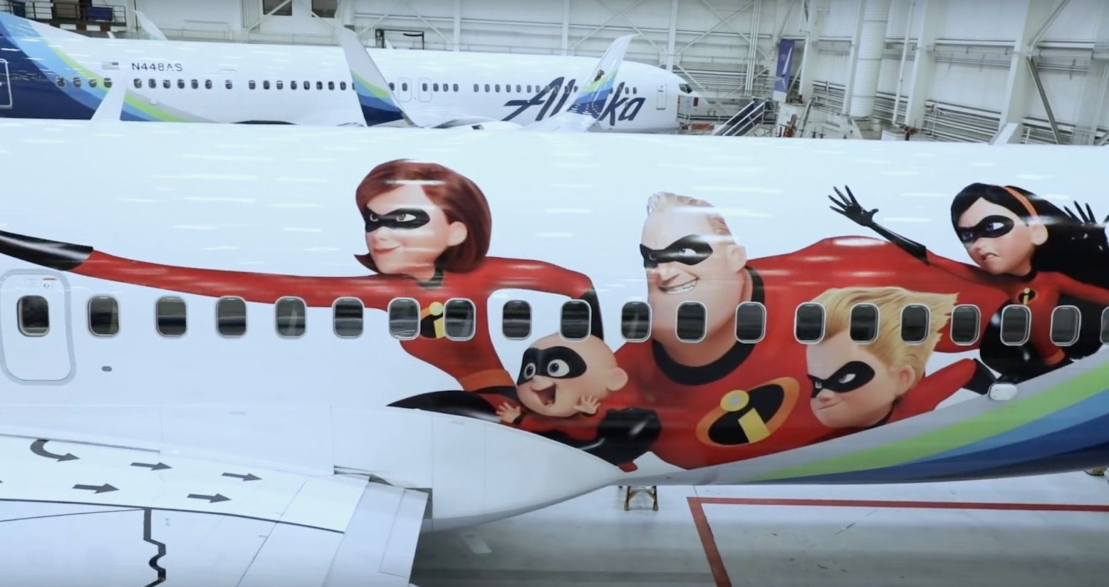 Alaska Airlines revela avião com 2 temas dos Incríveis 2 1672468954 766 Alaska Airlines revela aviao com 2 temas dos Incriveis