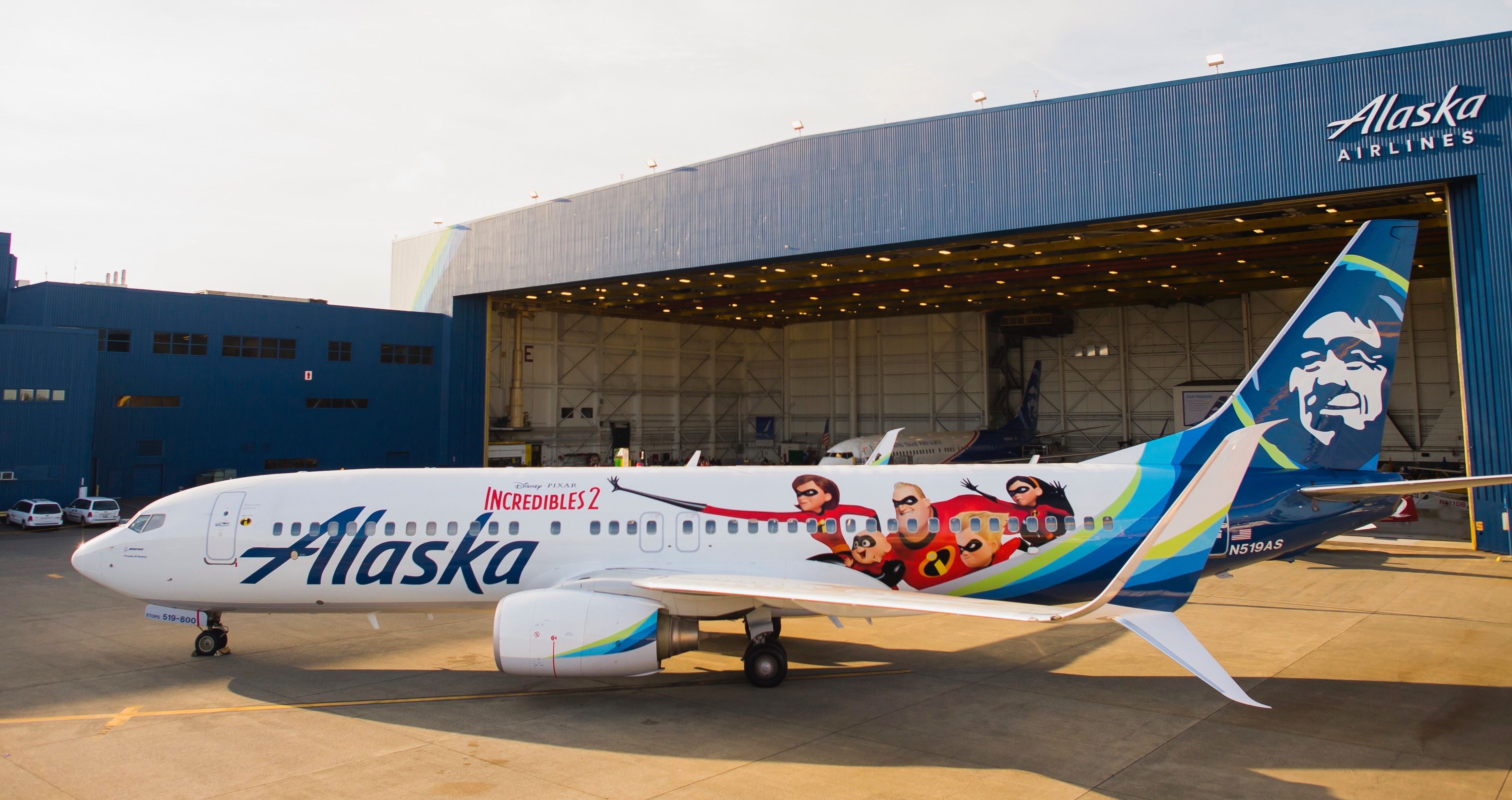 Alaska Airlines revela aviao com 2 temas dos Incriveis
