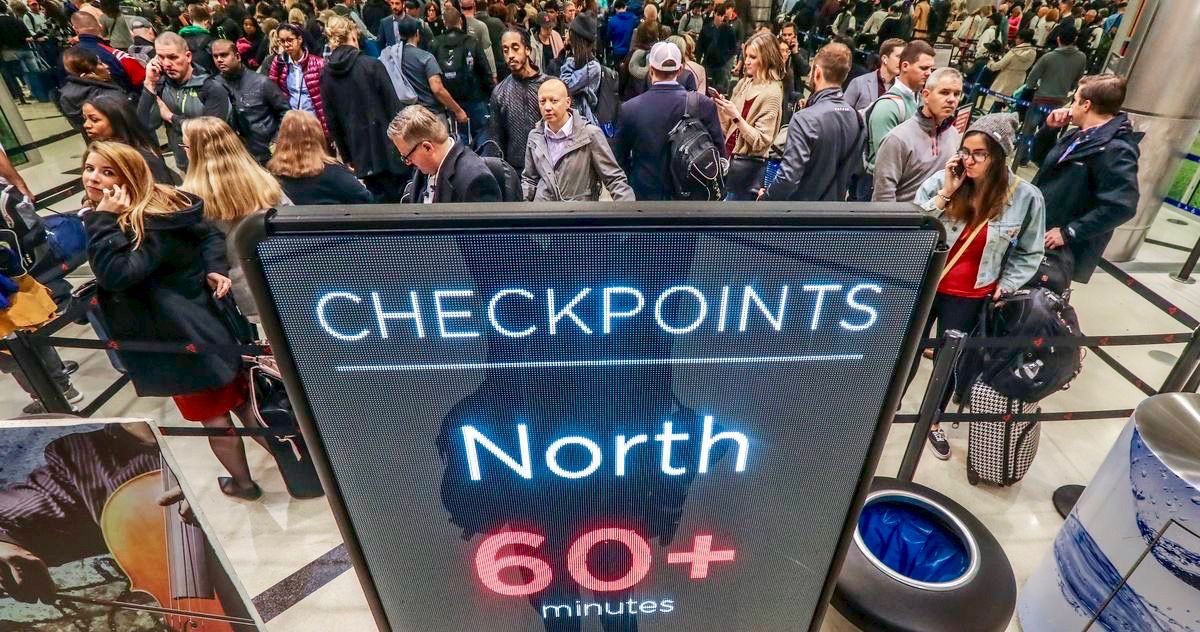 Assista: A linha de segurança da TSA no aeroporto de Atlanta é interminável 1 Assista A linha de seguranca da TSA no aeroporto de