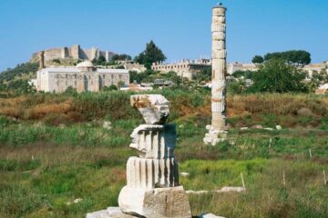 Cidade grega antiga inteira à venda por apenas US$ 8 milhões