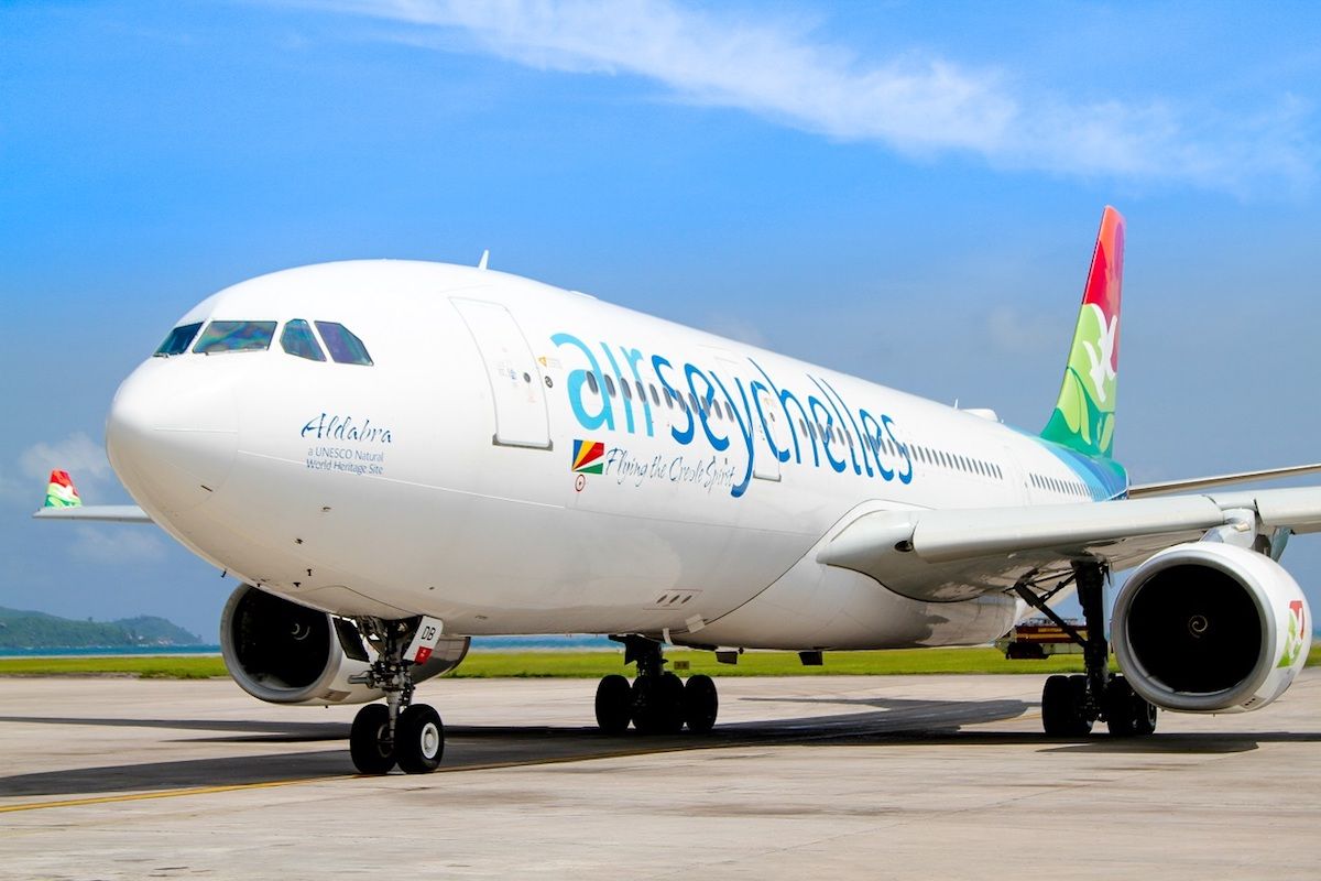 Seychelles está recebendo voos comerciais em agosto, e aqui está o que você precisa saber 2 um avião da air seychelles