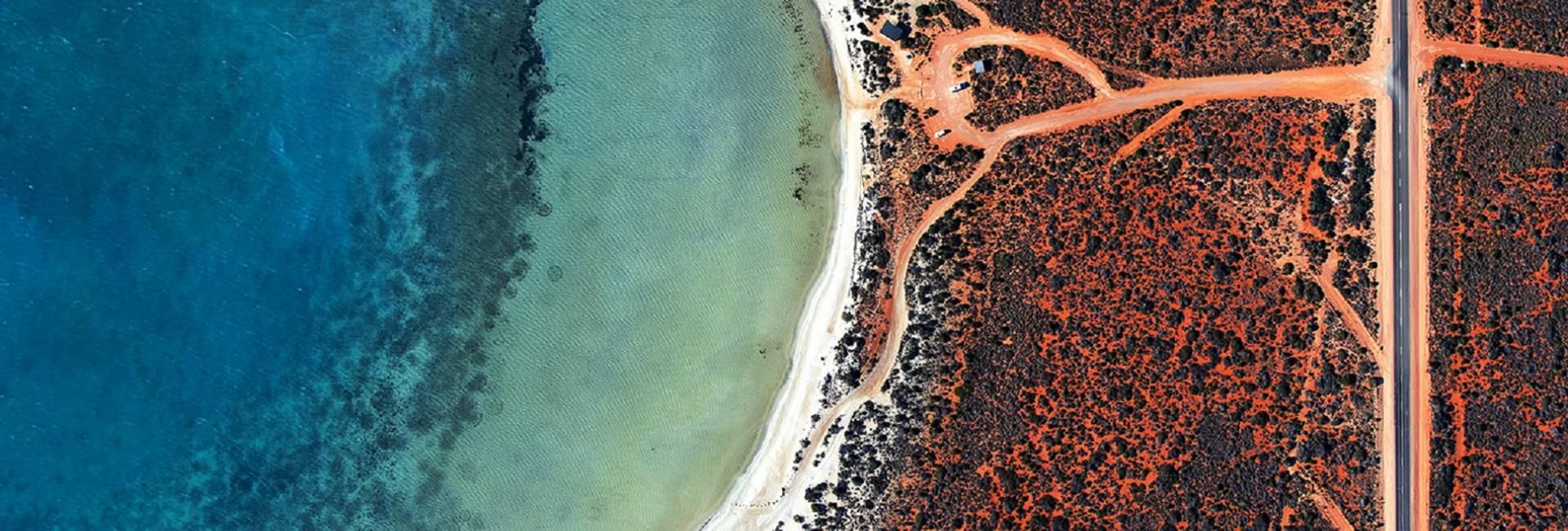 A Austrália Ocidental é de tirar o fôlego, mas essas fotos aéreas são quase surreais 5 o caminho para a lagoa grande