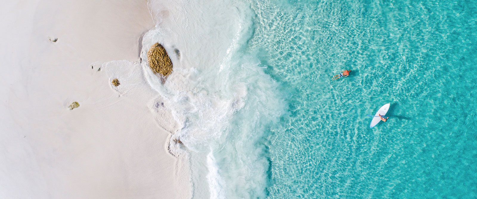 A Austrália Ocidental é de tirar o fôlego, mas essas fotos aéreas são quase surreais 3 a praia na baía do fogo do inferno