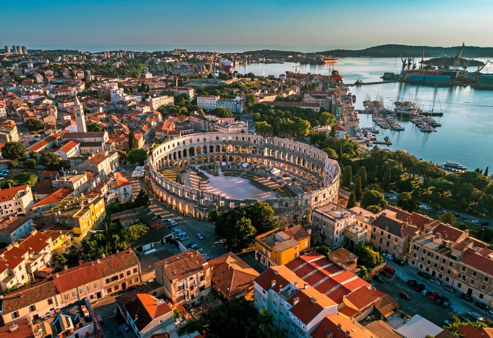 Viagens futuras: um guia para a Croácia, um país bonito e discreto 4 a cidade de pula, croácia