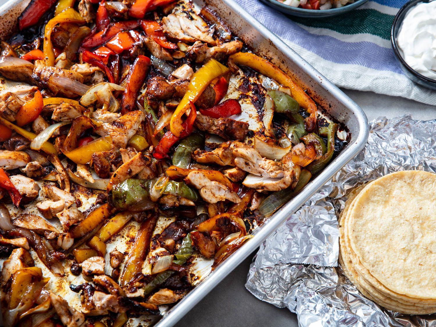 Estas são as refeições mexicanas autênticas mais fáceis de fazer em casa 3 uma receita fácil para fajitas de assadeira