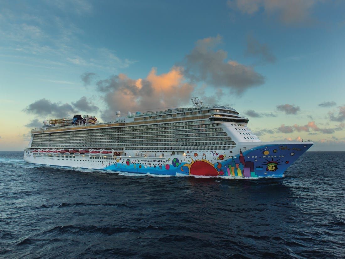 O que acontece com as pessoas presas nos cruzeiros da Norwegian 3 Navio de cruzeiro Norwegian Breakaway no Caribe