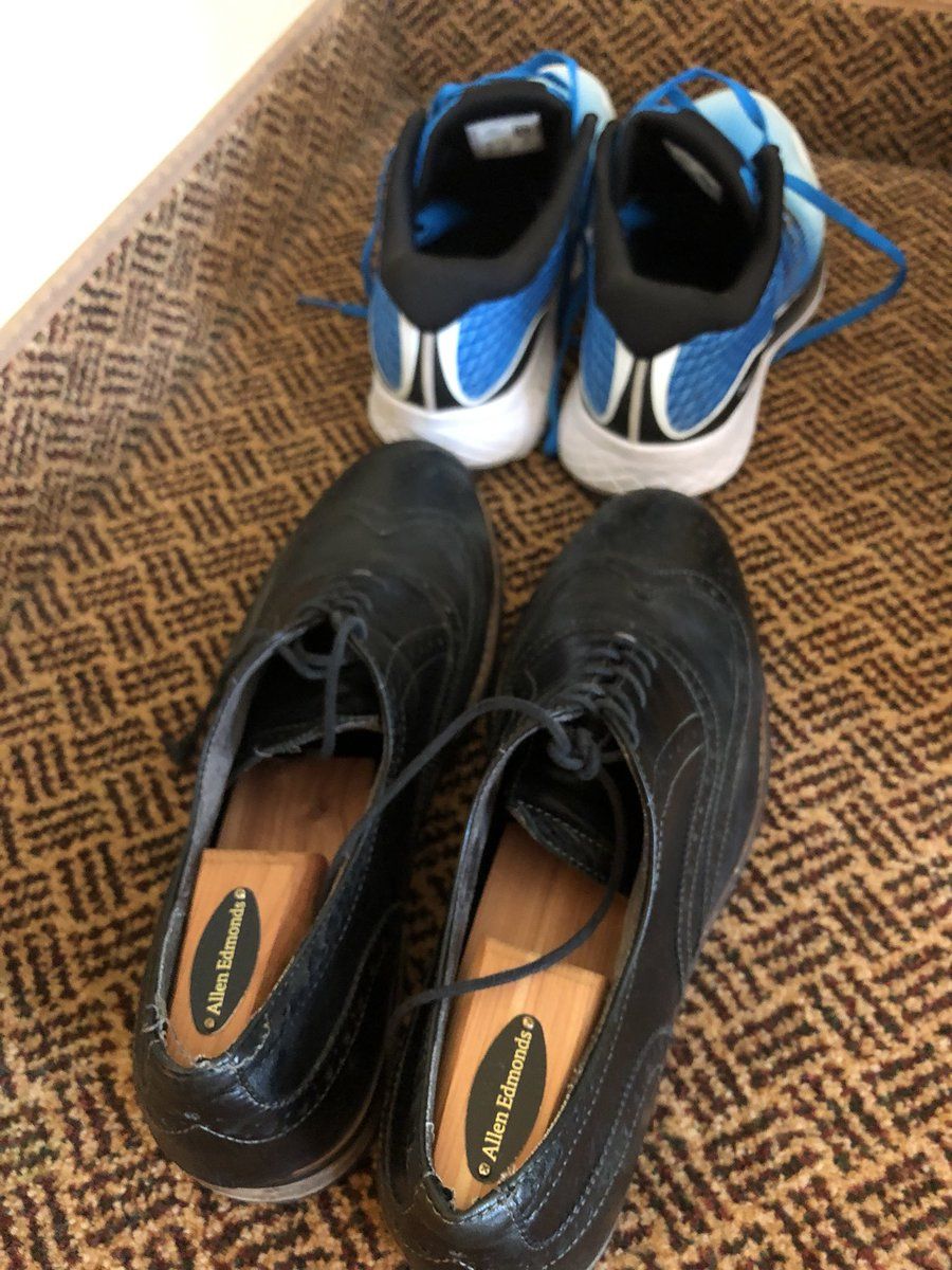 Dicas úteis de embalagem quando tudo o que você pode levar é uma bagagem de mão 7 Sapatos sapatilhas sapatos sociais