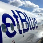 CEO da JetBlue explica como os aumentos no preço da bagagem manterão as tarifas baixas