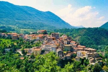 Cidades italianas pagam US$ 27.000 para pessoas se mudarem para lá e começarem uma nova vida
