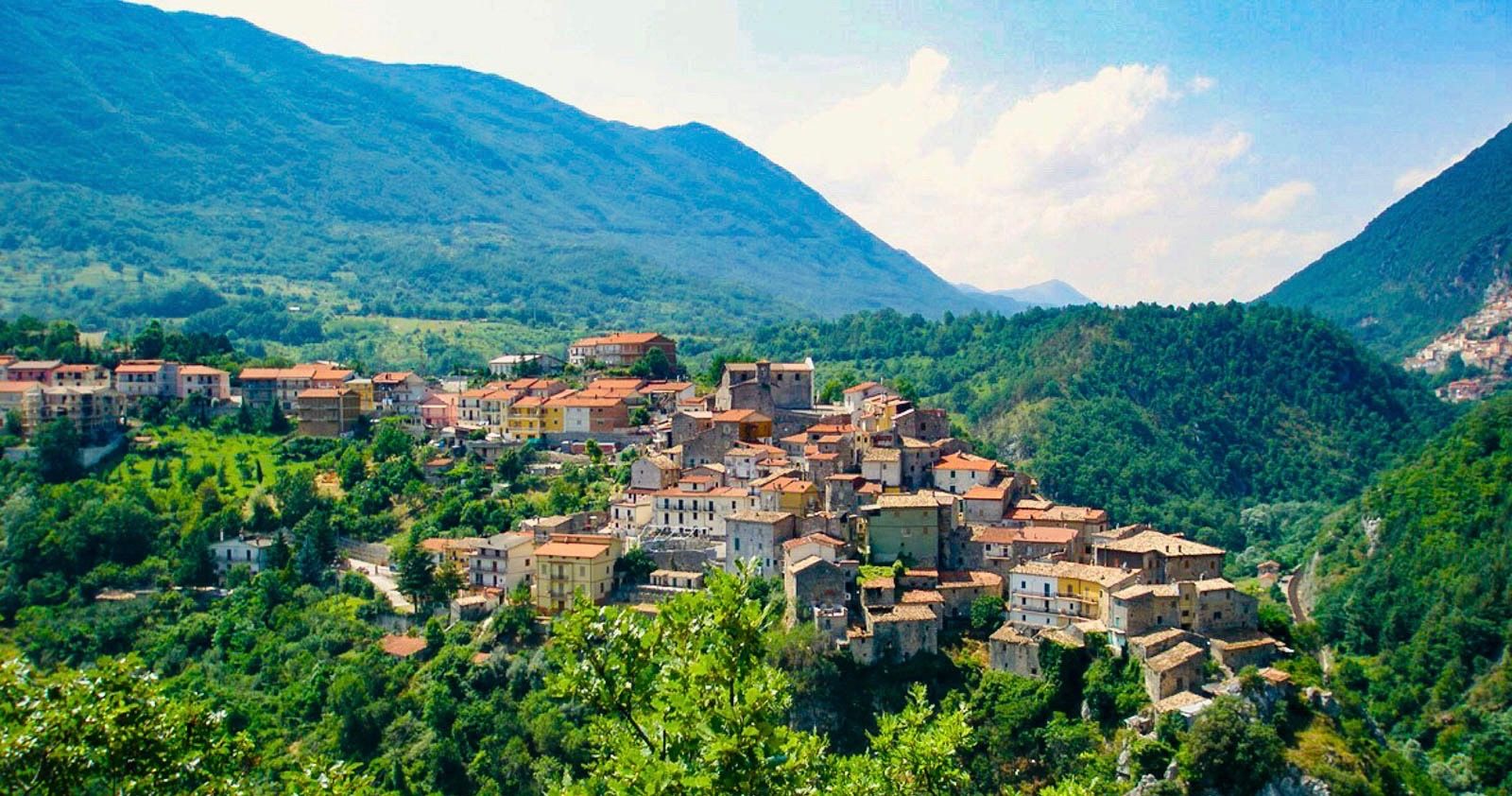 Cidades italianas pagam US$ 27.000 para pessoas se mudarem para lá e começarem uma nova vida 1 Cidades italianas pagam US 27000 para pessoas se mudarem para