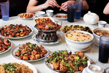 a chinese buffet food spread
