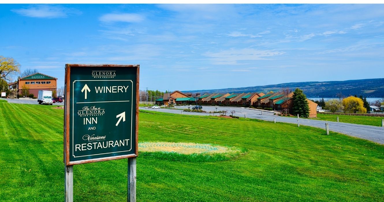 Finger Lake Vineyards, Parte II: As melhores trilhas de vinho ao redor do lago Seneca 1 sinal para as adegas de vinho de glenora