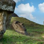 Ilha de Páscoa limita o turismo porque a erosão coloca suas famosas estátuas em risco