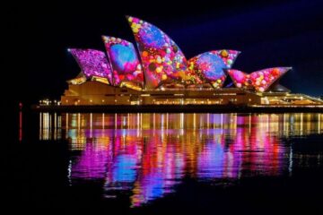 Ópera de Sydney apresenta show de luzes