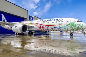 Passageiros da Aeromexico afirmam que foram mantidos reféns por companhia aérea