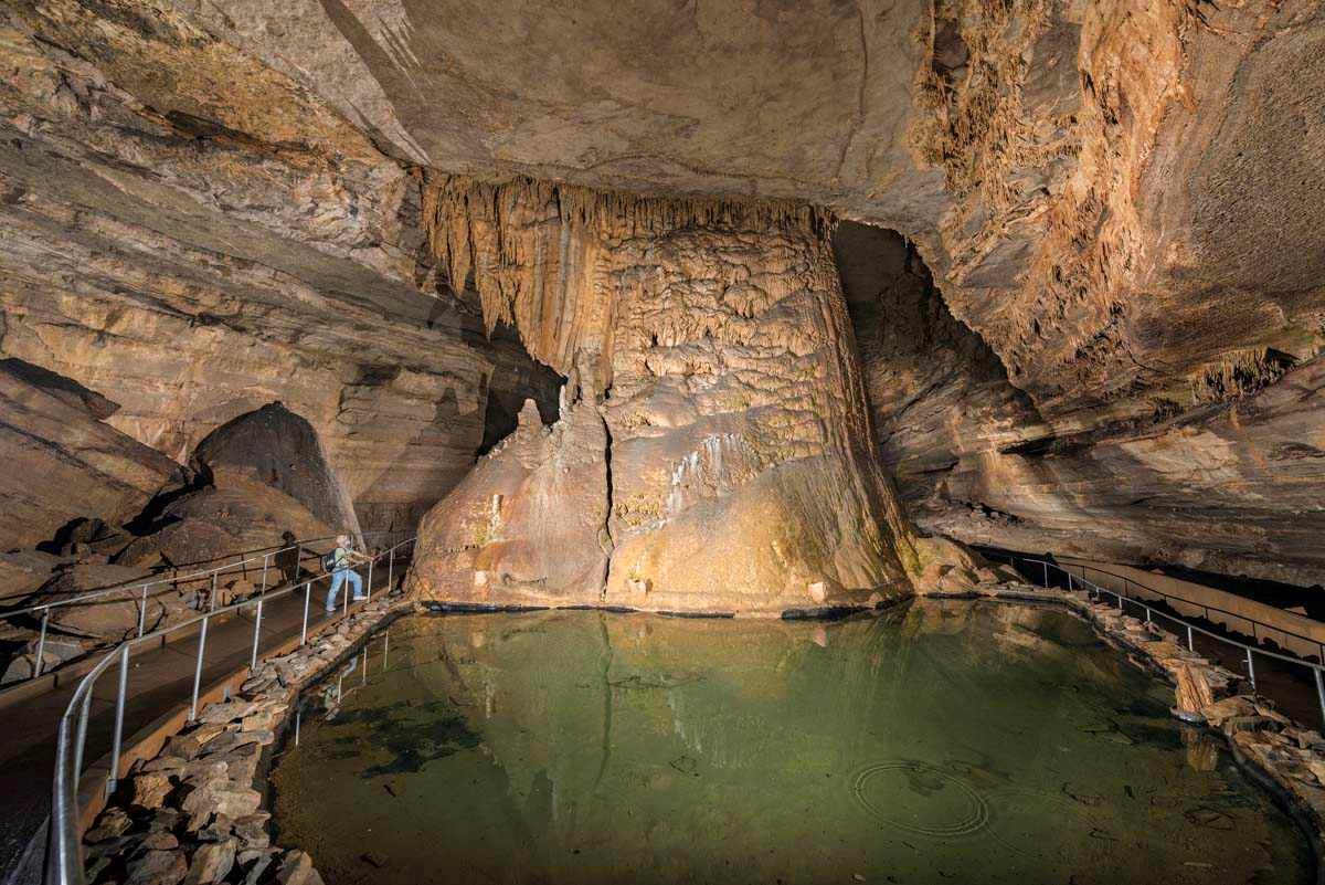Redescobrindo o Alabama: por que esse estado deveria estar na sua lista de desejos 5 uma estalagmite dentro das cavernas da catedral