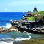 the tanah lot temple in bali