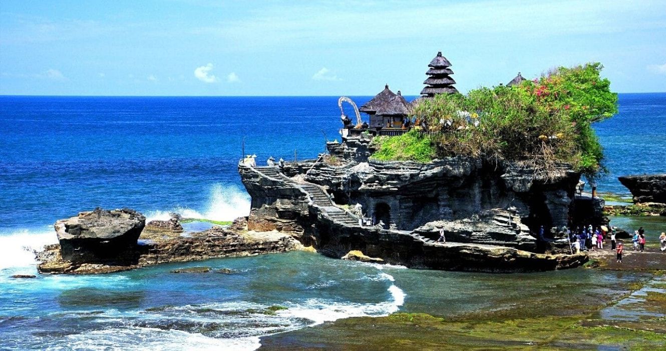 Você não poderá entrar no templo de Tanah Lot em Bali, então vale a pena uma viagem de um dia? 1 o templo tanah lot em bali