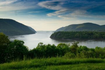 the hudson river in the hudson valley