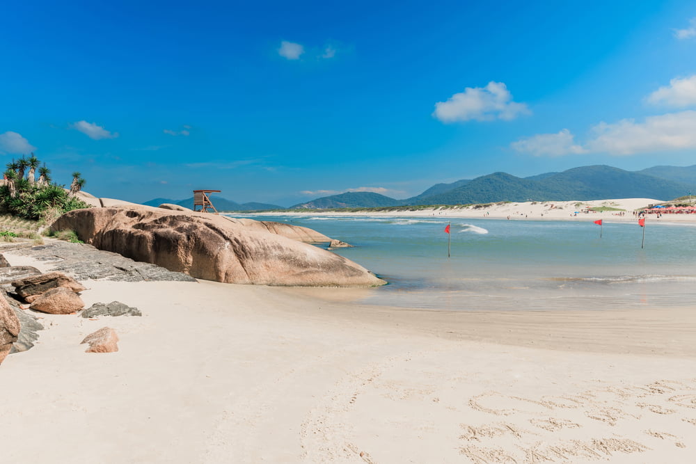 turismo em santa catarina praia da joaquinha florianopolis