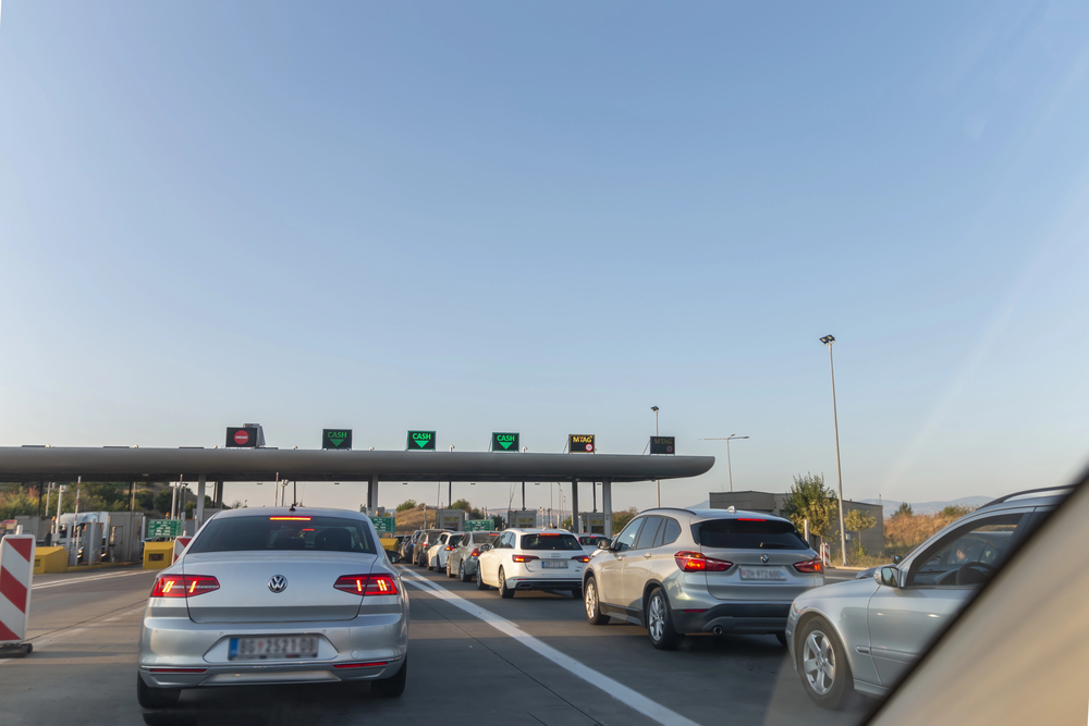 Sem Parar: a mobilidade que acompanha o ritmo de quem vive em movimento 2 pedagio carros
